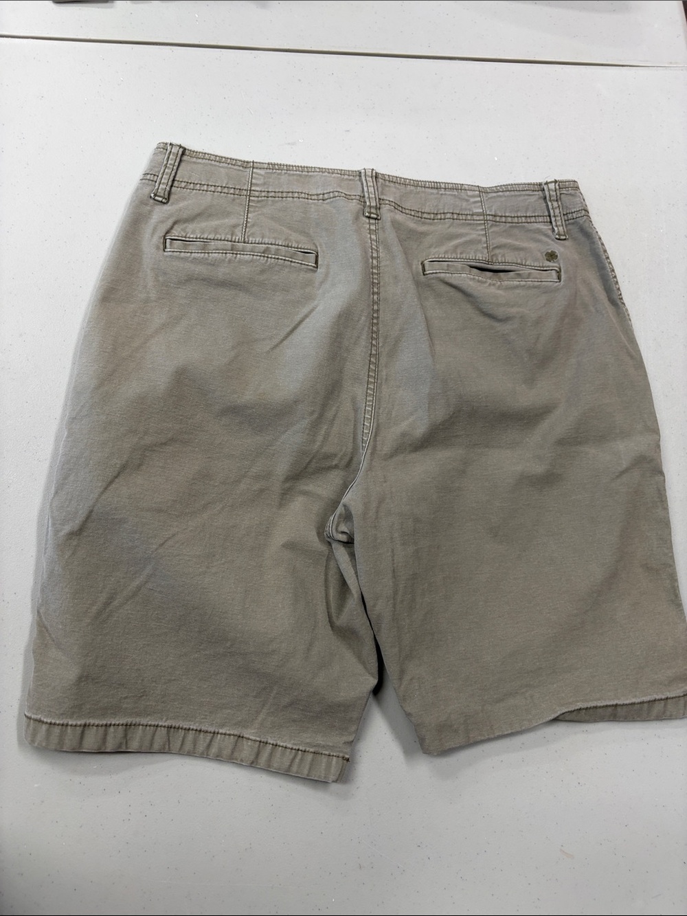 Lucky Brand Men’s Saturday Stretch Khaki Flat Front Shorts - Picture 3 of 3